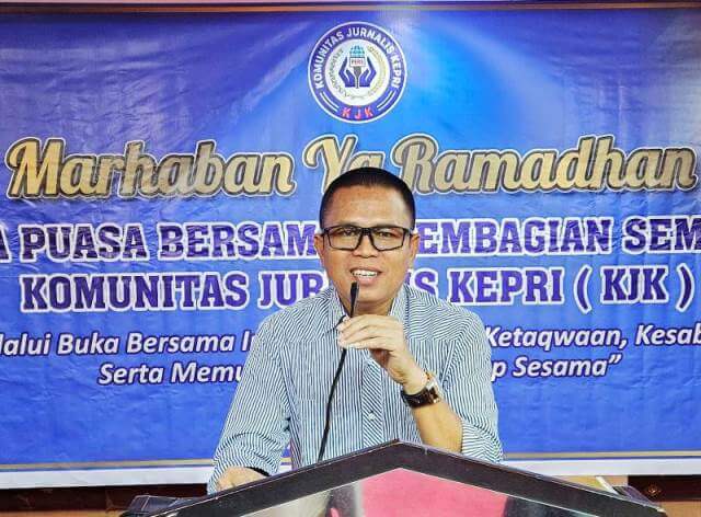 Ady Indra Pawennari Foto