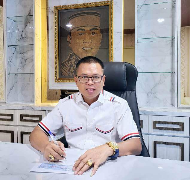 Ady Indra Pawennari Foto