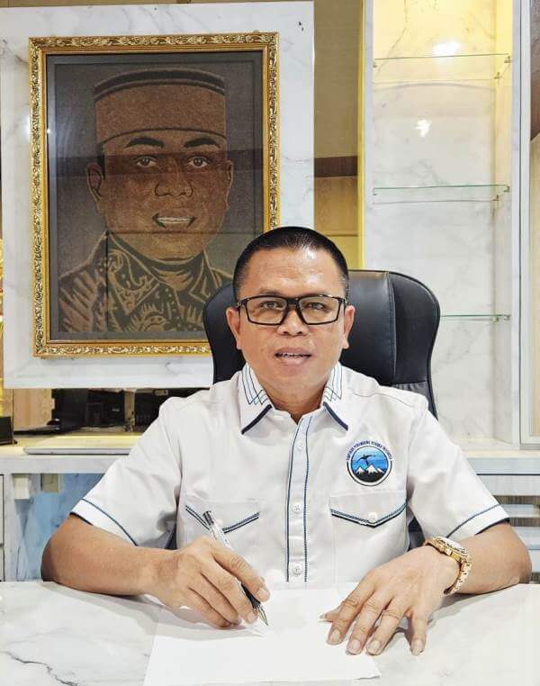 Ady Indra Pawennari Foto