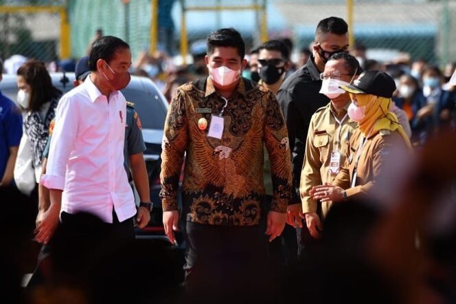 
 Foto: Robi Kurniawan Ansar saat mendampingi Presiden RI di Bintan/Instagram/Dok.Pribadi
