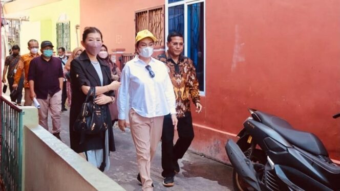 
 Cen Sui Lan meninjau pelantar di Tanjungpinang. Foto: Istimewa.