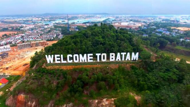 
 Monumen Welcome to Batam. Foto: Istimewa
