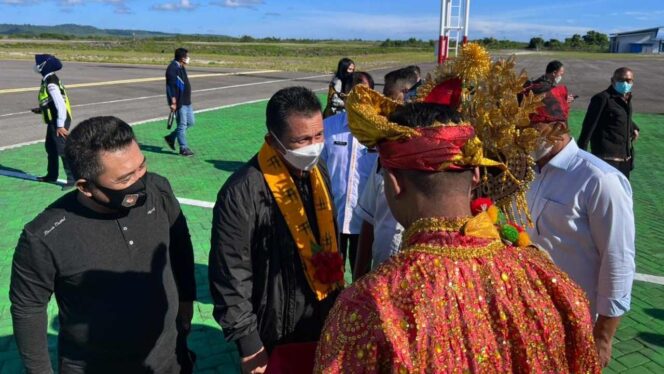 
 Gubernur Kepri tiba di Bandara Matohara. Foto: Diskominfo Kepri