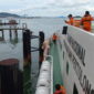 Tim SAR melakukan pencarian korban hilang kapal PMI yang tenggelam di perairan Batam