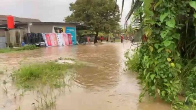 
					Banjir melanda Natuna, Rabu (14/12). Foto: Istimewa