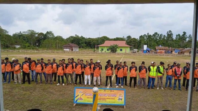 
					Pembukan turnamen sepakbola Desa Sungai Besar Cup ll 2023. Foto: Istimewa