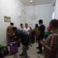 Polisi menggerebek rumah di Batam diduga tempat penampungan CPMI Ilegal