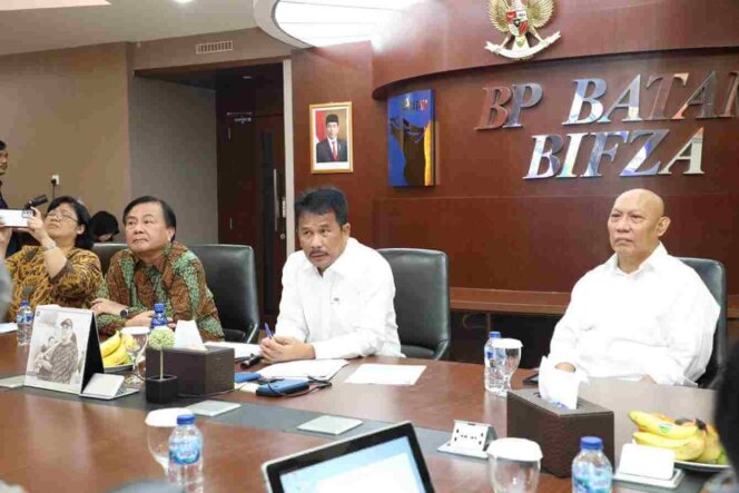 
					Kepala BP Batam, H M Rudi, menerima kunjungan ketua harian Kompolnas. Foto: Dok. BP Batam 