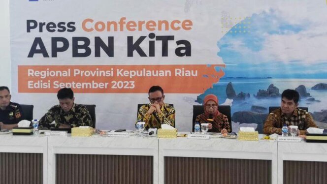 
					DJPb provinsi Kepri menggelar konferensi pers realisasi serapan APBN Tahun 2023. Foto: Ismail/kepripedia.com