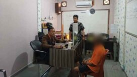 Pelaku saat diperiksa di Polresta Tanjungpinang. Foto: Istimewa