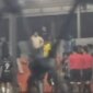Tangkapan layar video viral kericuhan Futsal STIKES Hang Tuah Cup. Foto: Istimewa