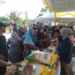 Gerakan Pasar Murah di Stadiun Badang Perkara Karimun. Foto: Khairul S/kepripedia.com