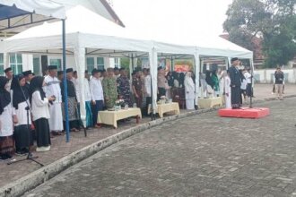 Komandan Koramil 04/Dabo Kapten Arm Ismarli Koto turut menghadiri kegiatan peringatan Hari Santri Nasional Tahun 2026 yang diselenggarakan oleh Pondok Pesantren Baitul Qur'an.